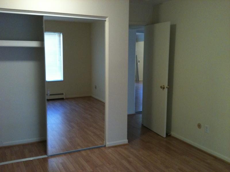 BedroomViewwithHardwoodFloors